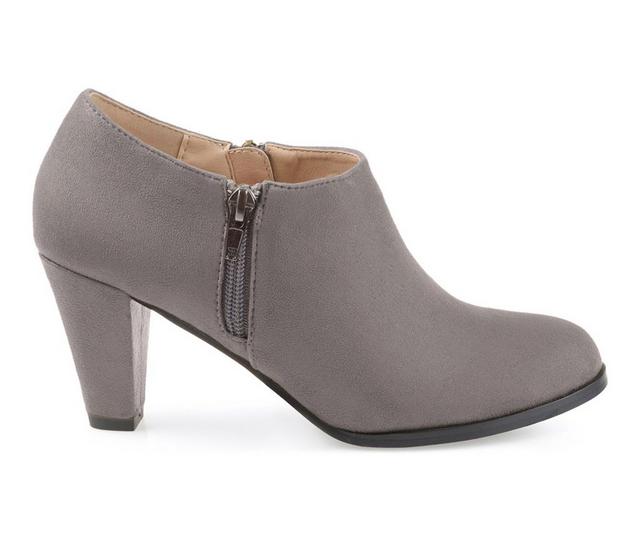 Women's Journee Collection Sanzi Heeled Booties in Grey color