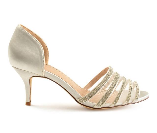 Women's Journee Collection Simone Special Occasion Shoes in White color