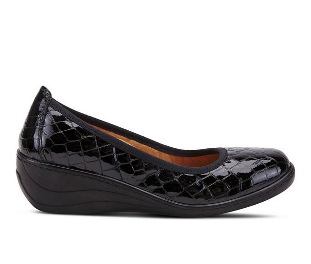 Women's SPRING STEP Kartii Wedges in Black color