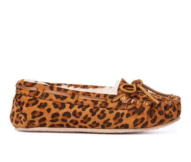 Minnetonka Women's Cally Moccasins in Cinnamon Suede color