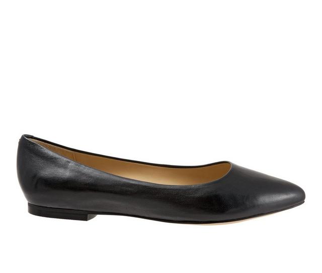 Women's Trotters Estee Flats in Black color