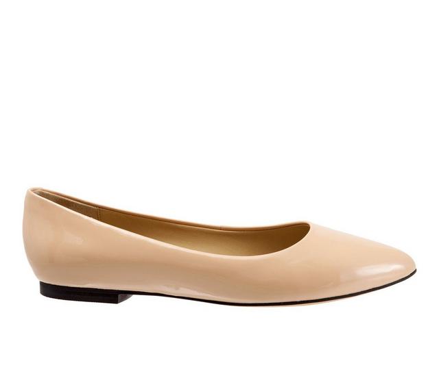 Women's Trotters Estee Flats in Nude color