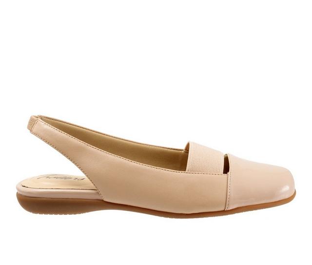 Women's Trotters Sarina Flats in Nude color