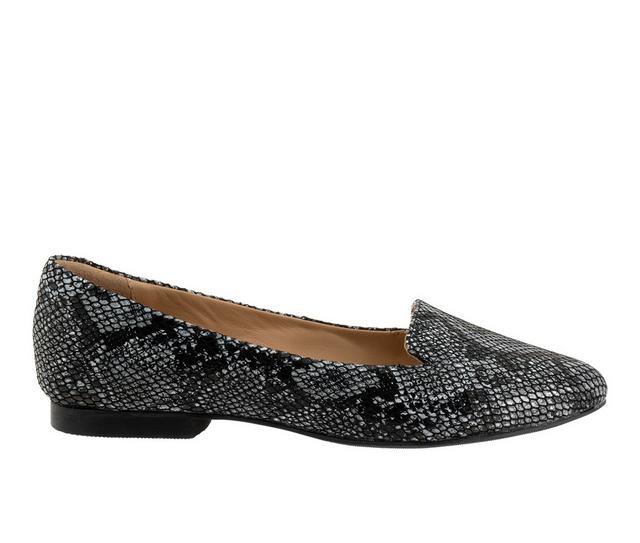 Women's Trotters Harlowe Flats in Black/White color
