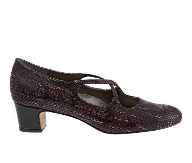 Women's Trotters Jamie Pumps in Eggplant color