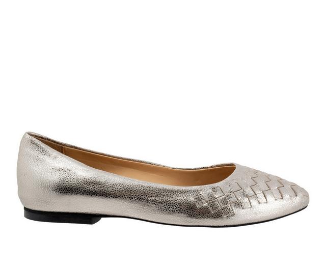 Women's Trotters Estee Woven Flats in Silver color