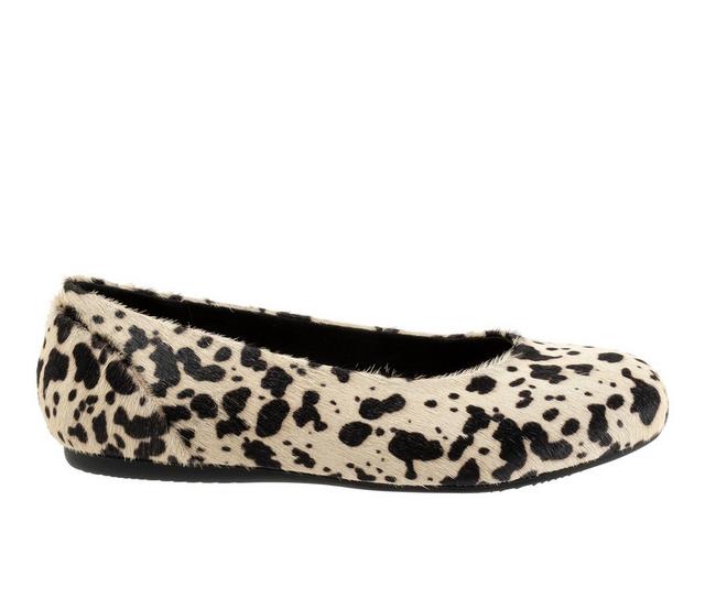 Women's Softwalk Sonoma Flats in Blk/Wht Pony color