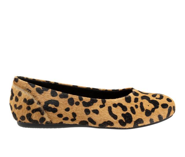Women's Softwalk Sonoma Flats in Tan Leopard color