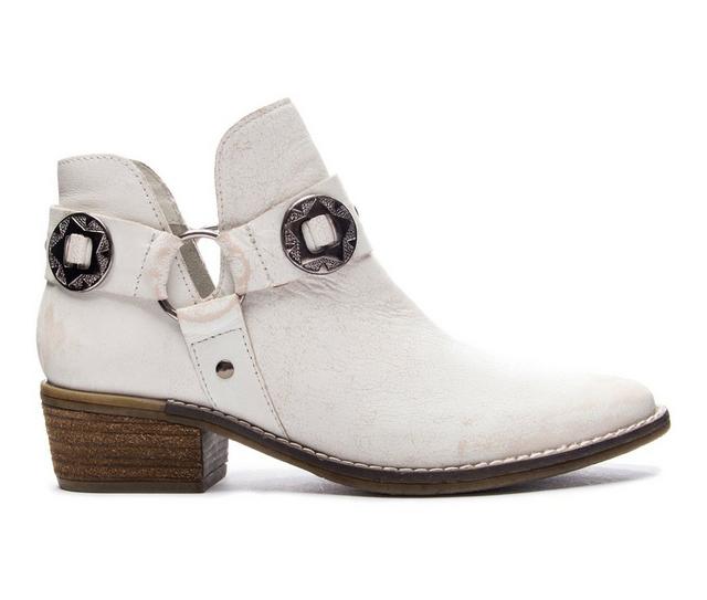 Women's Chinese Laundry Austin Western Booties in White color