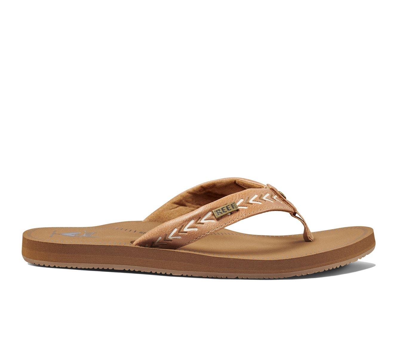 shoe carnival womens nike flip flops