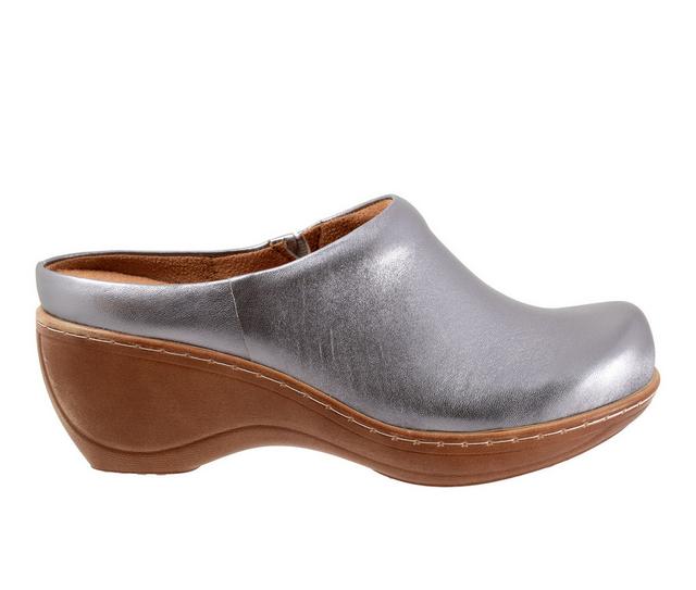 Women's Softwalk Madison Clogs in Pewter color