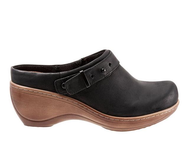 Women's Softwalk Marquette Clogs in Black Nubuck color