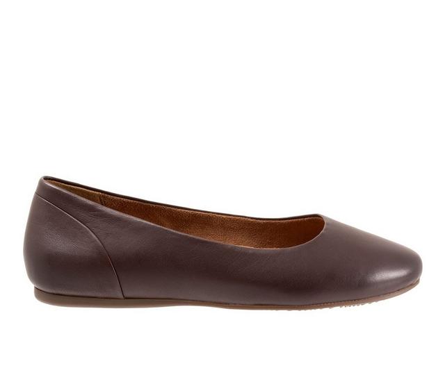 Women's Softwalk Shiraz Flats in Dark Brown color