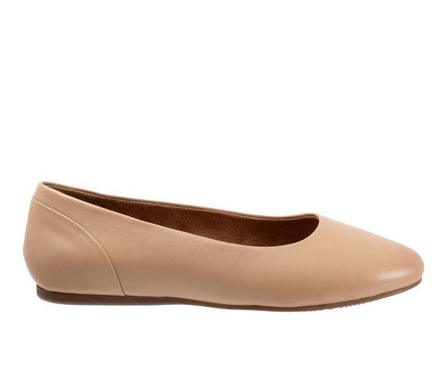 Women's Softwalk Shiraz Flats in Mocha color