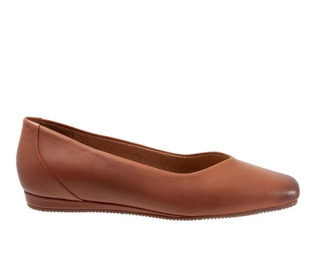 Women's Softwalk Vellore Flats in Tan color