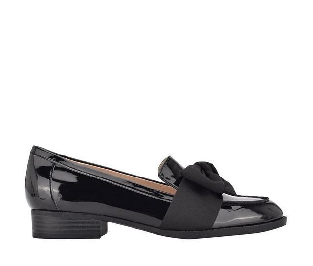 Women's Bandolino Lindio Flats in Black Patent color