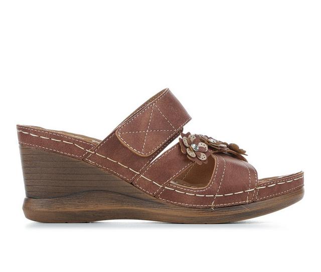 Women's Patrizia Lyndsay Wedges in Brown color