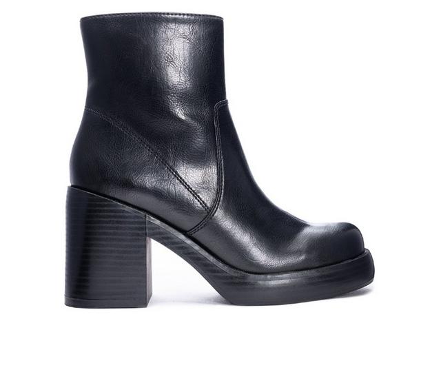 Women's Dirty Laundry Groovy Booties in Black color