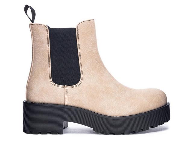 Women's Dirty Laundry Maps Platform Chelsea Boots in Natural color
