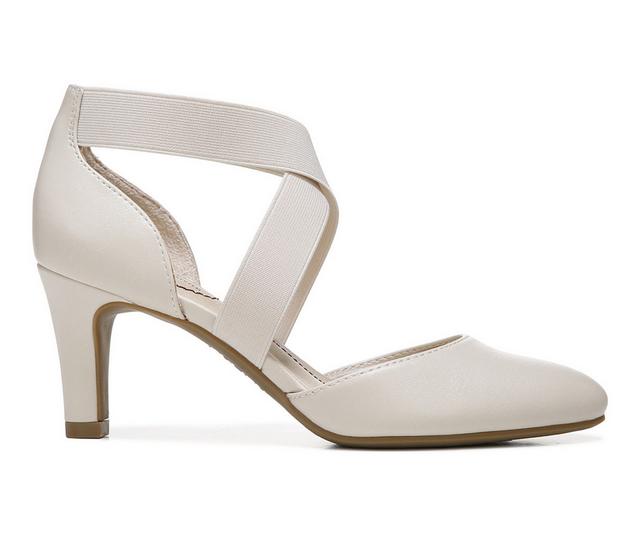 Women's LifeStride Gallery Pumps in Almond Milk color