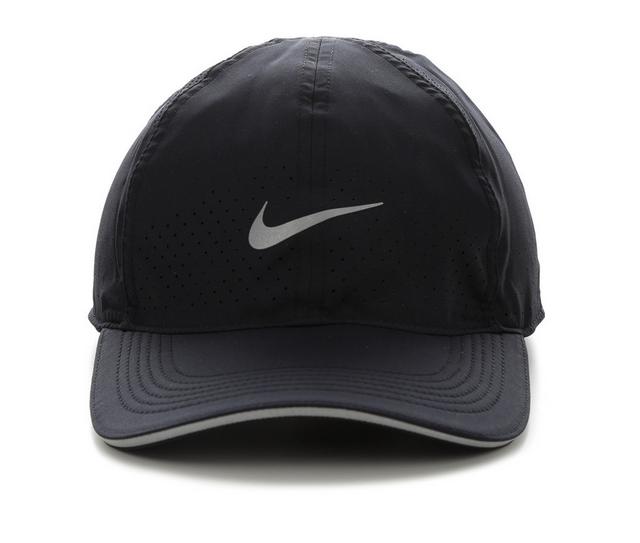 Nike Dri-FIT Aerobill Featherlight Cap in Black color