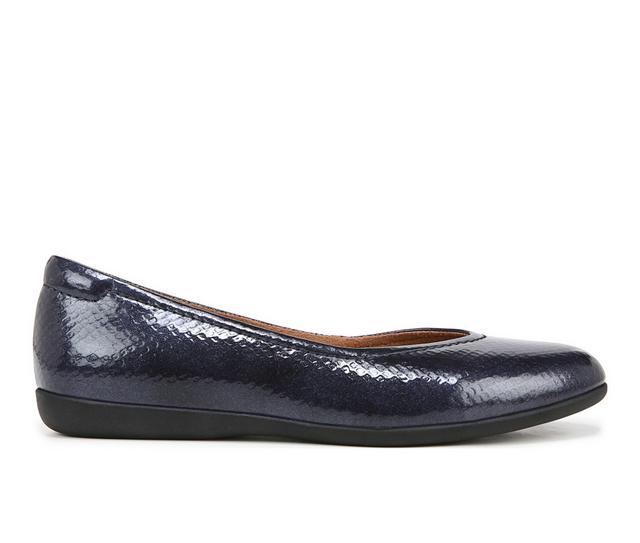 Women's Naturlizer Vivienne Flats in Midnight Blue color