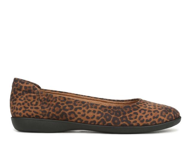 Women's Naturalizer Flexy Flats in Brown Multi color
