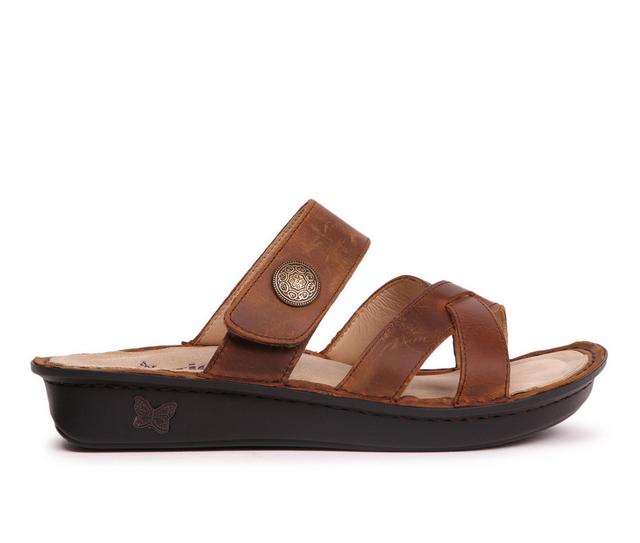 Women's ALEGRIA Victoriah in Oiled Brown color