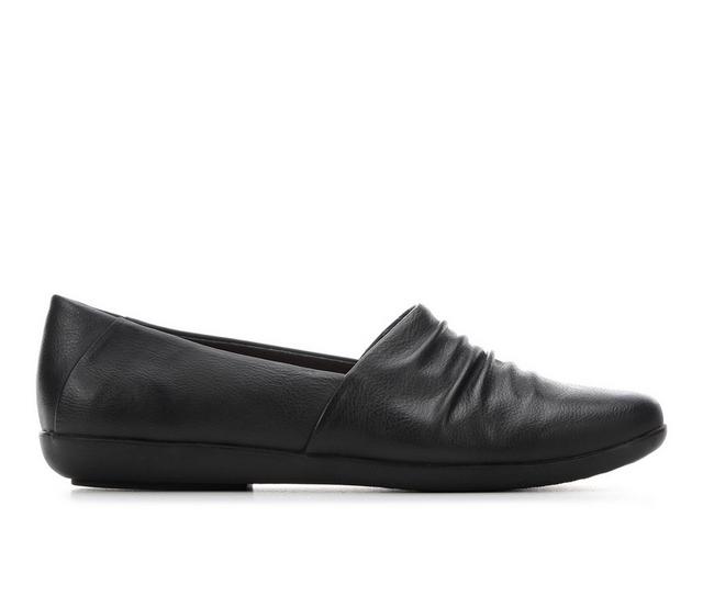 Women's Baretraps Piper Flats in Black color