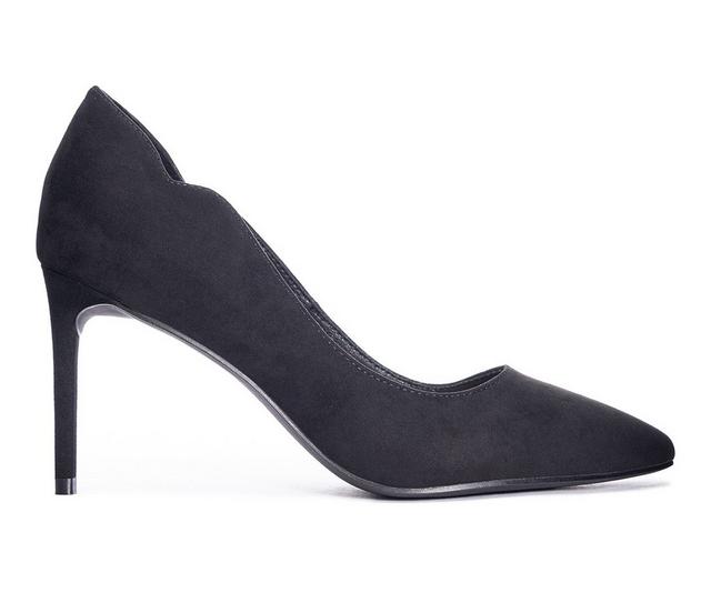 Women's Chinese Laundry Rya Pumps in Black Suede color