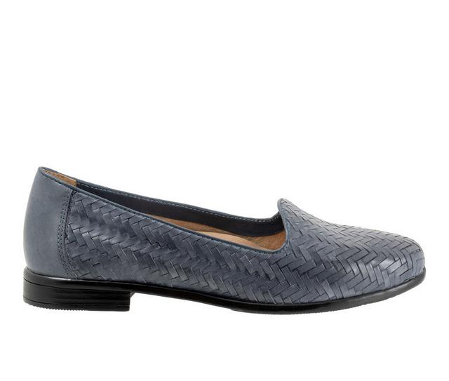 Women's Trotters Liz III Flats in Glacial Blue color