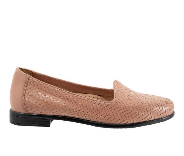 Women's Trotters Liz III Flats in Blush color