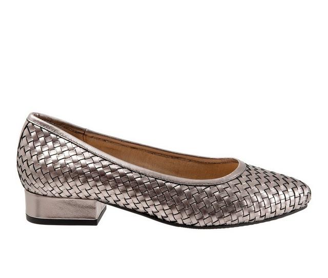 Women's Trotters Jade Pumps in Pewter color