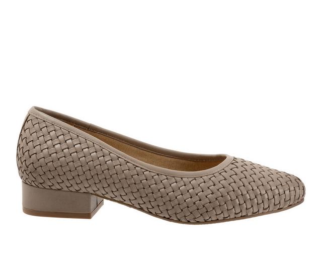 Women's Trotters Jade Pumps in Mid Grey color