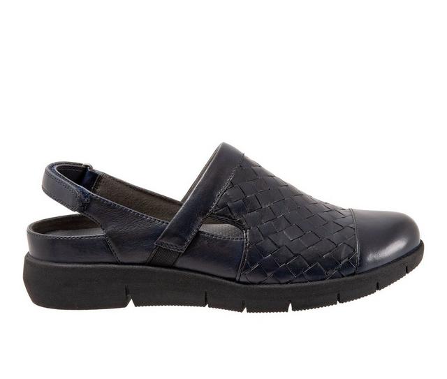 Women's Softwalk Salina Woven II Clog in Navy color