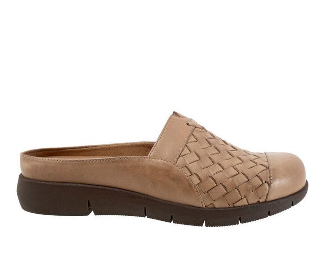 Women's Softwalk San Marcos II Clogs in Cement color