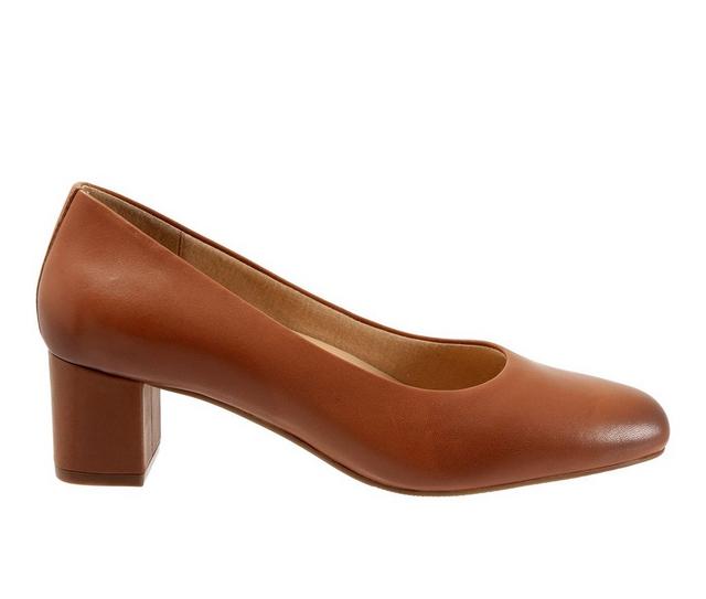 Women's Trotters Daria Block Heel Pumps in Luggage color