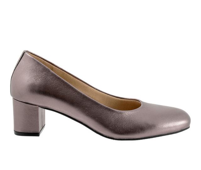 Women's Trotters Daria Block Heel Pumps in Pewter color