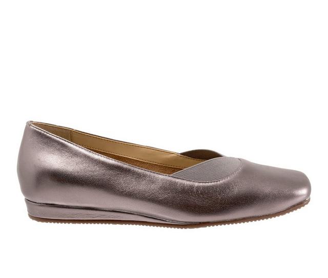 Women's Softwalk Viana Flats in Pewter color