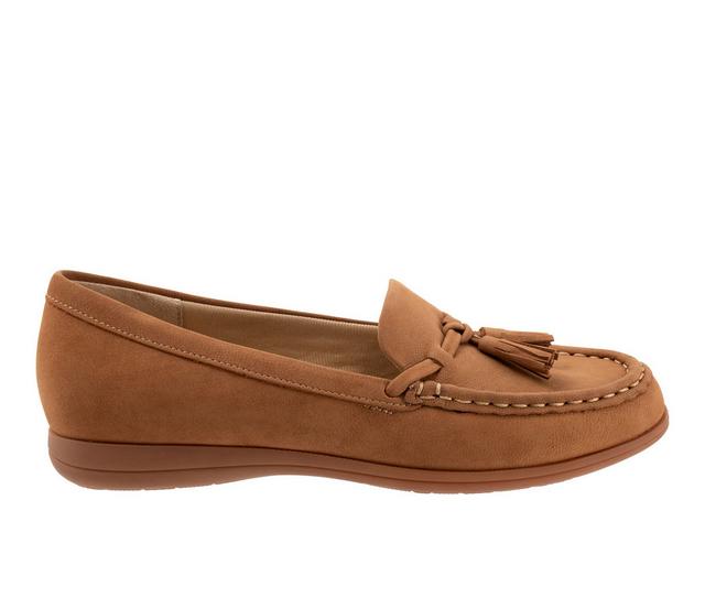 Women's Trotters Dawson Moccasin Loafers in Tan color