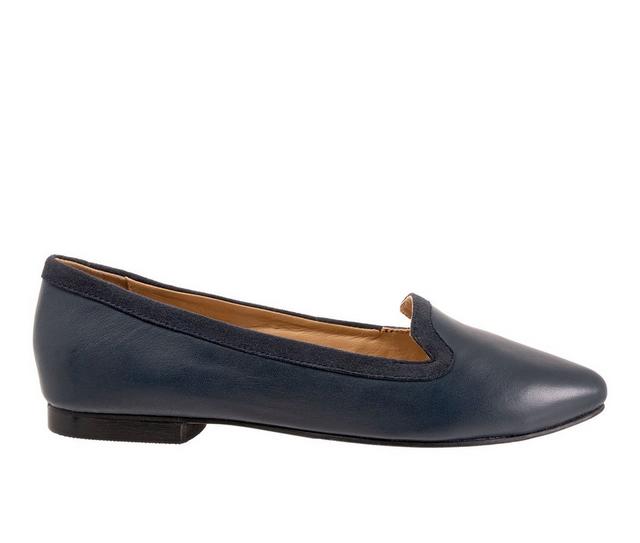 Women's Trotters Hannah Flats in Navy color