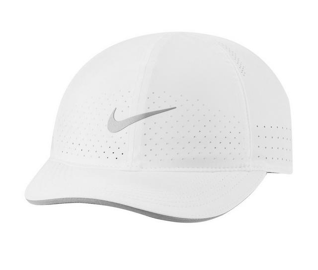 Nike Women's Nike FTHLT Cap in Wht/Reflect Slv color