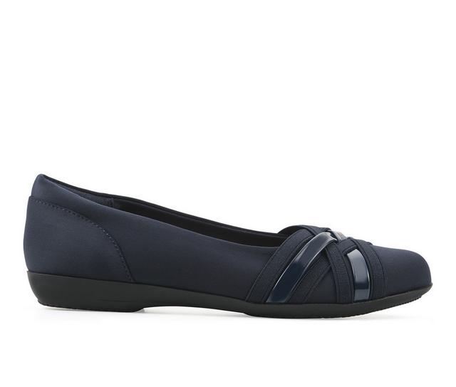 Women's Cliffs by White Mountain Chic Flats in Navy color