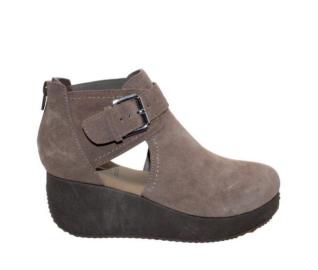 Women's Volatile Flagstaff Booties in Taupe color