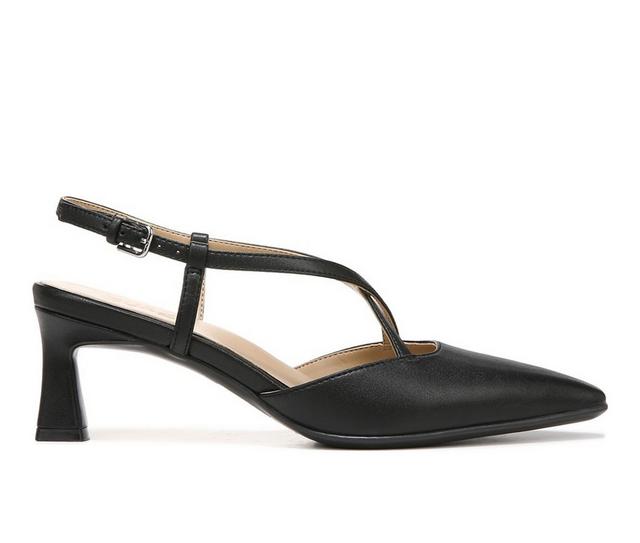 Women's Naturlizer Tahira Pumps in Black color