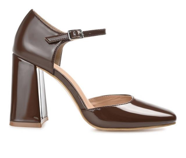 Women's Journee Collection Hesster Pumps in Brown color