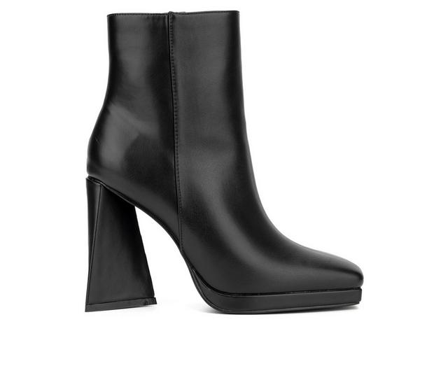 Women's New York and Company Yolana Heeled Booties in Black color