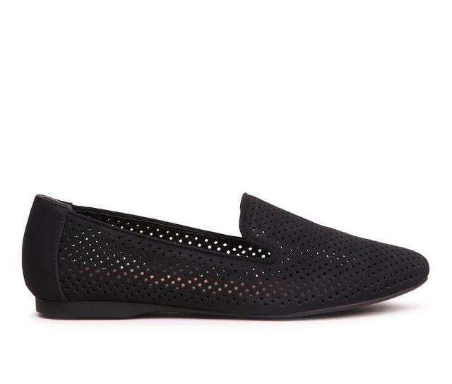 Women's Me Too Becker-ST Flats in Black color