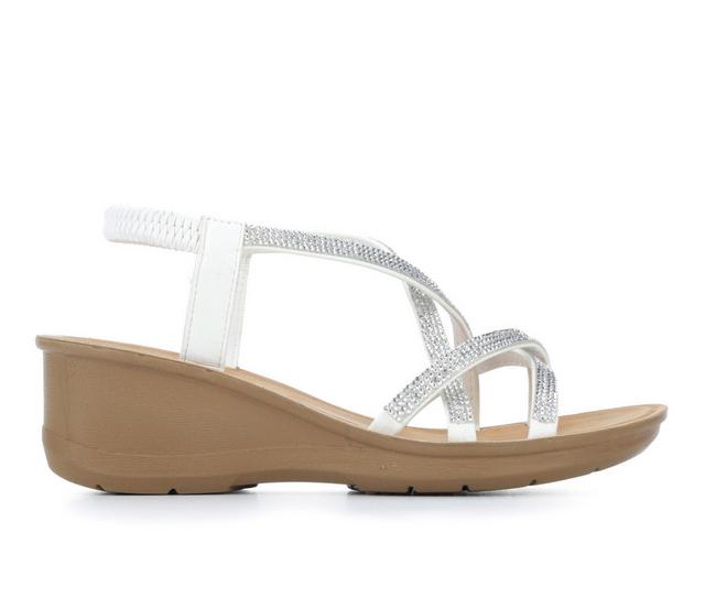 Women's Daisy Fuentes Daff Sandals in White color