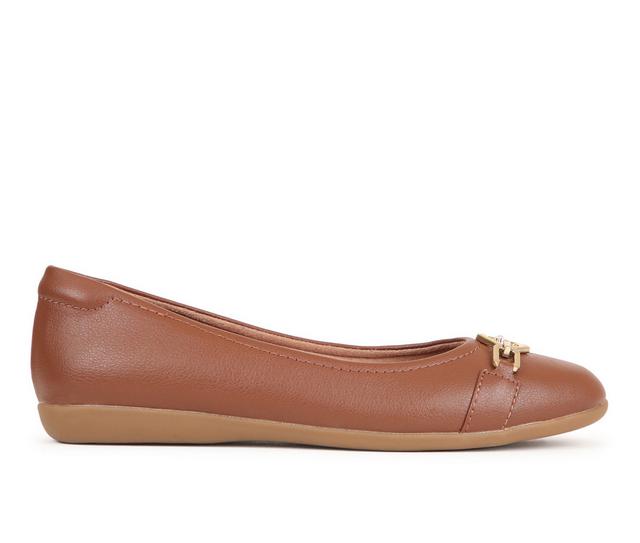 Women's Naturlizer Vivienne-O Flats in Banana Bread color